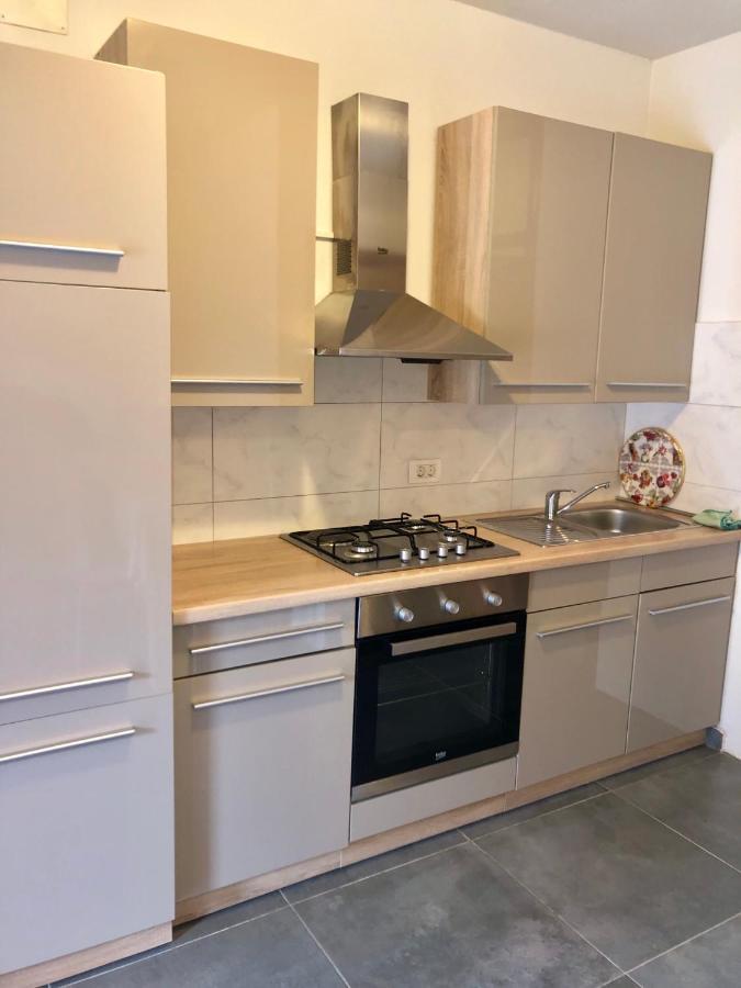 Apartmani Janja Starigrad Paklenica Exterior foto