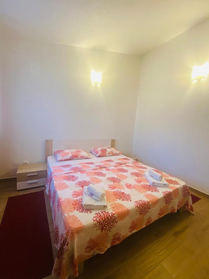 Apartmani Janja Starigrad Paklenica Exterior foto