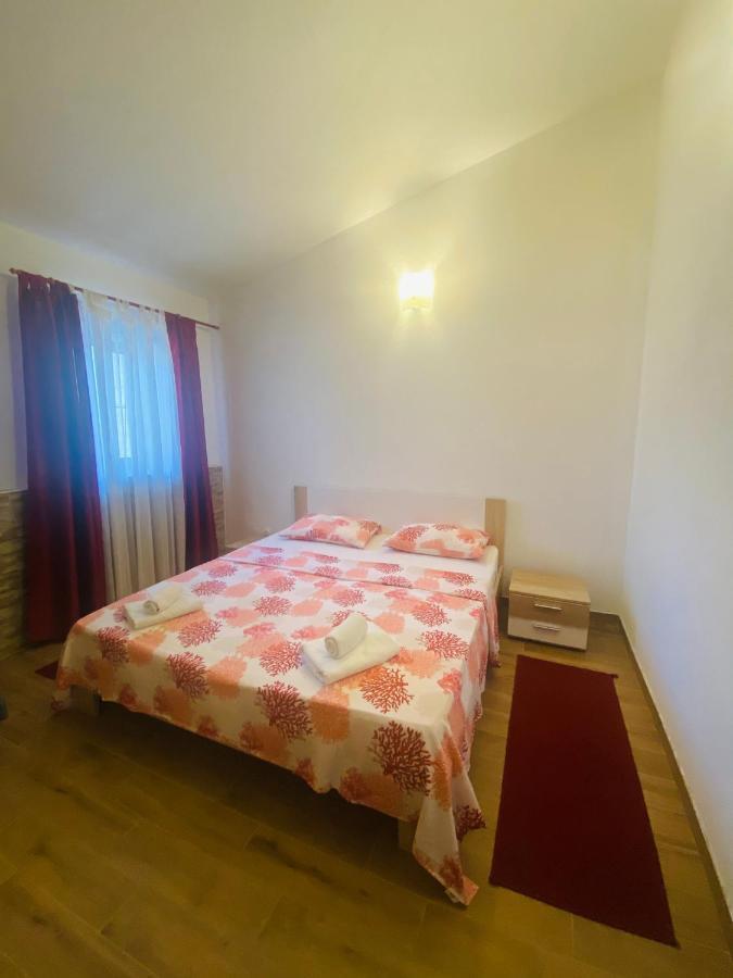 Apartmani Janja Starigrad Paklenica Exterior foto